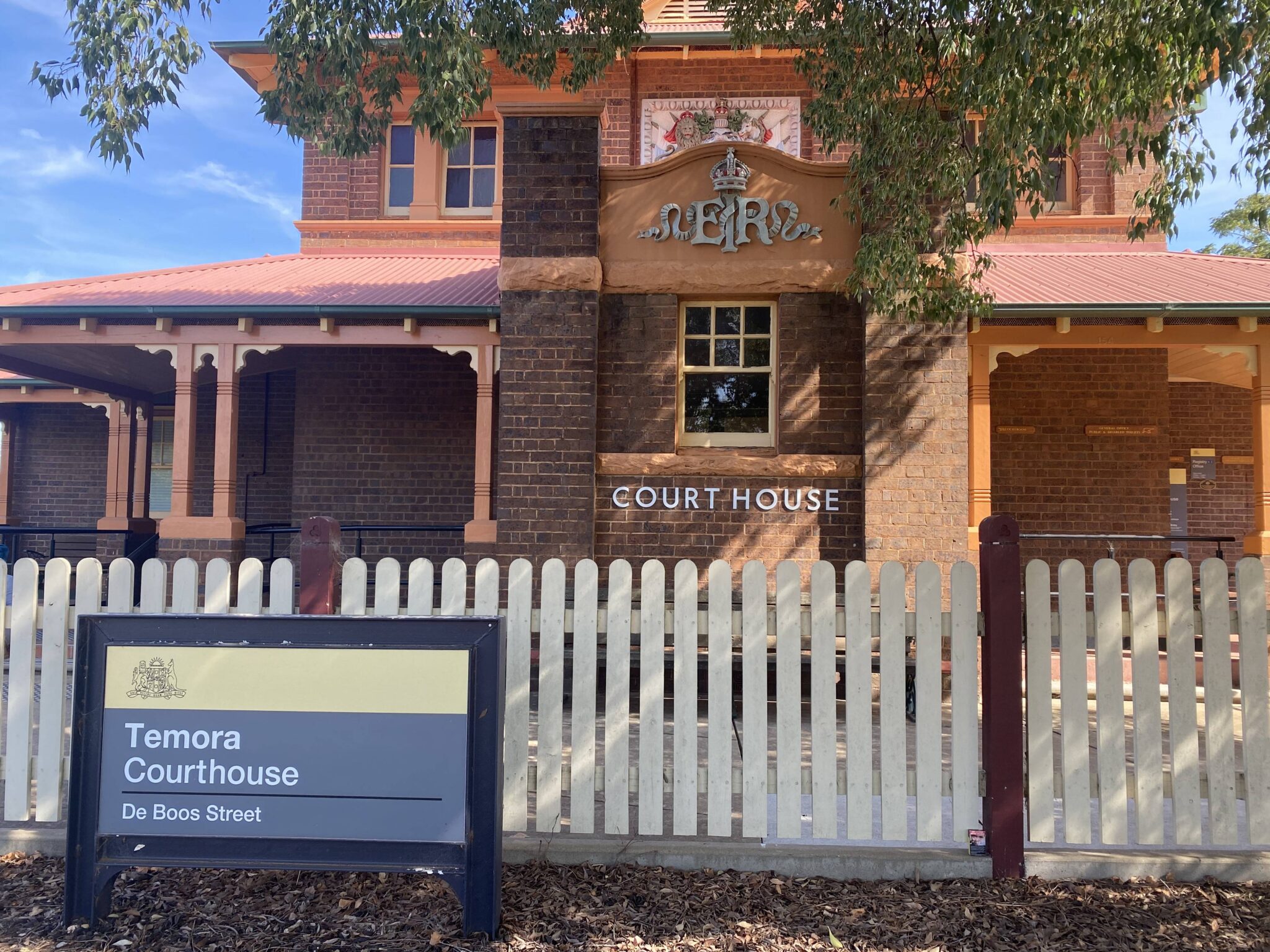 Temora Courthouse